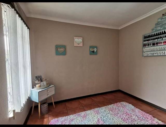 3 BEDROOM HOUSE FOR SALE IN SUIDEROORD